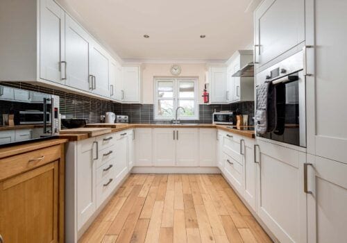 Mews Hill fully equiped kitchen for self catering in the New Forest