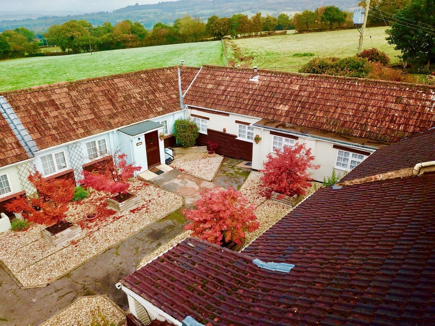 South Farm Cottages Courtyard Short Stay Homes